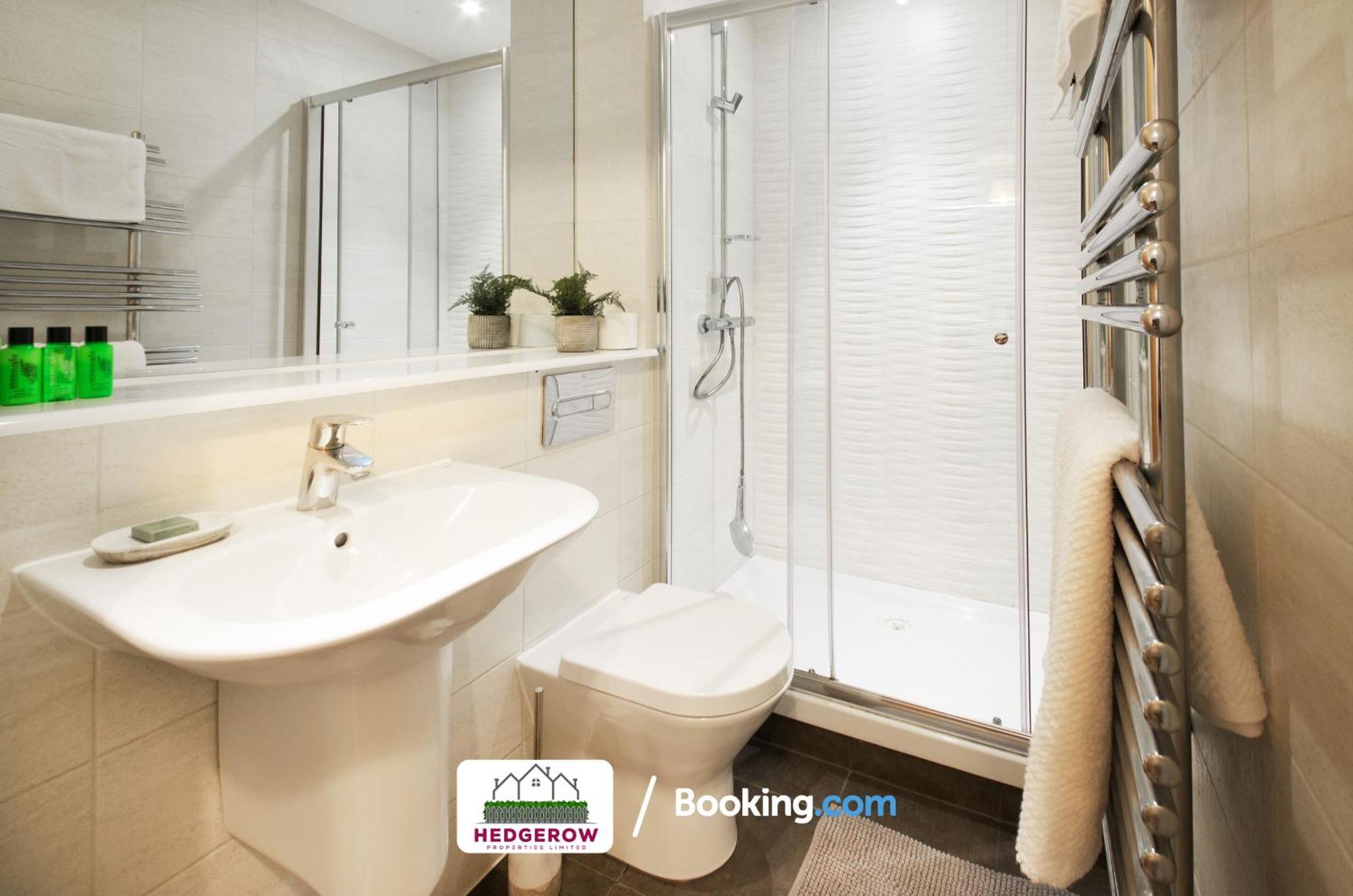 Premium Deals On Modern 2 -Bed 2-Bath Central City 122 High Street Flat For Movers & Pros By Hedgerow Manchester Buitenkant foto
