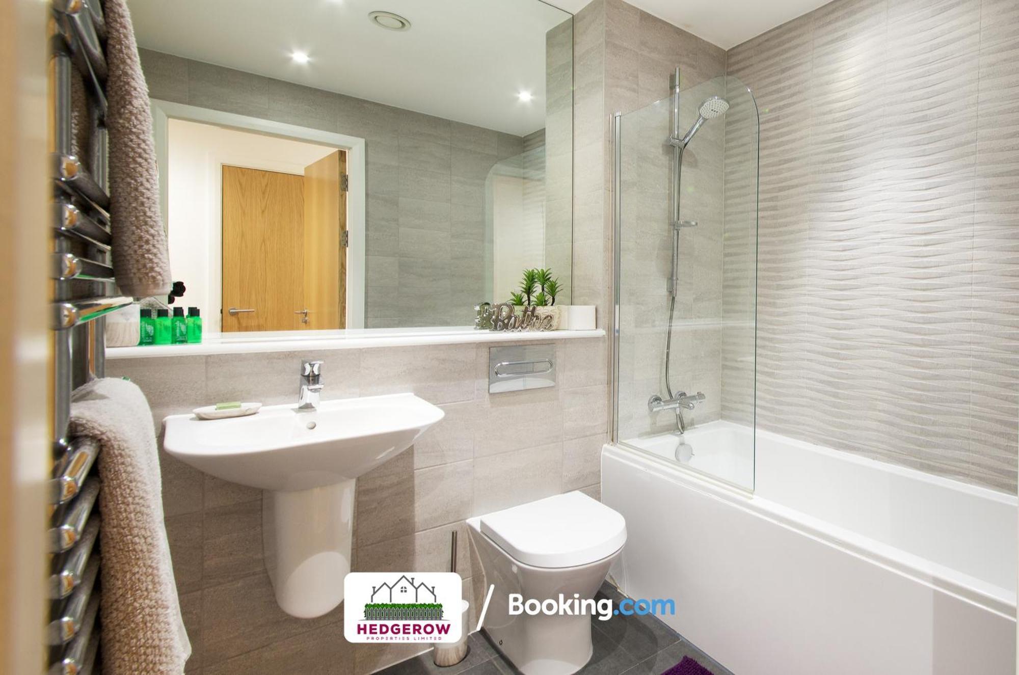 Premium Deals On Modern 2 -Bed 2-Bath Central City 122 High Street Flat For Movers & Pros By Hedgerow Manchester Buitenkant foto